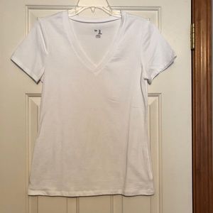 GAP V Neck T-shirt